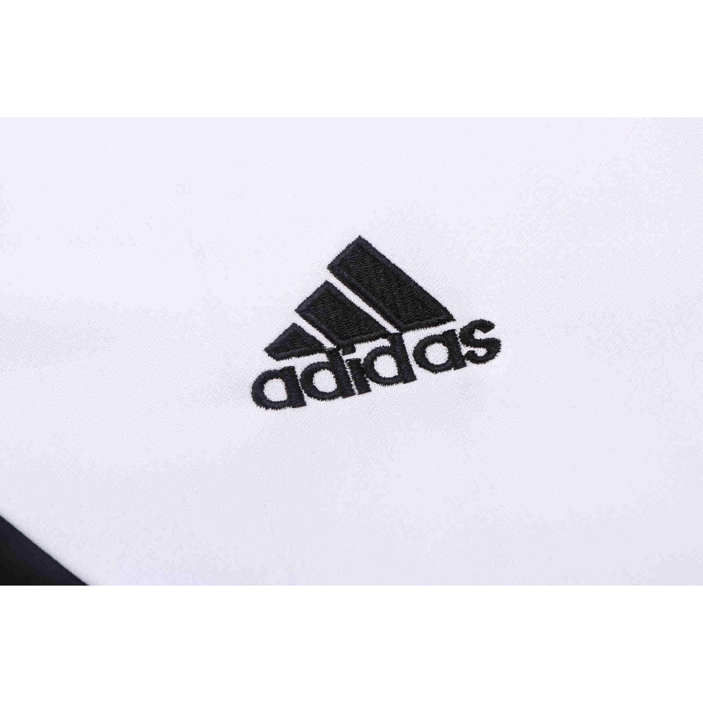 Áo Khoác Bóng Đá Trẻ Trung Năng Động Cho Nam Giới Có Size 22-23