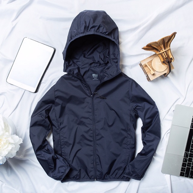 Áo nam chống nước Uni-qlo | BigBuy360 - bigbuy360.vn