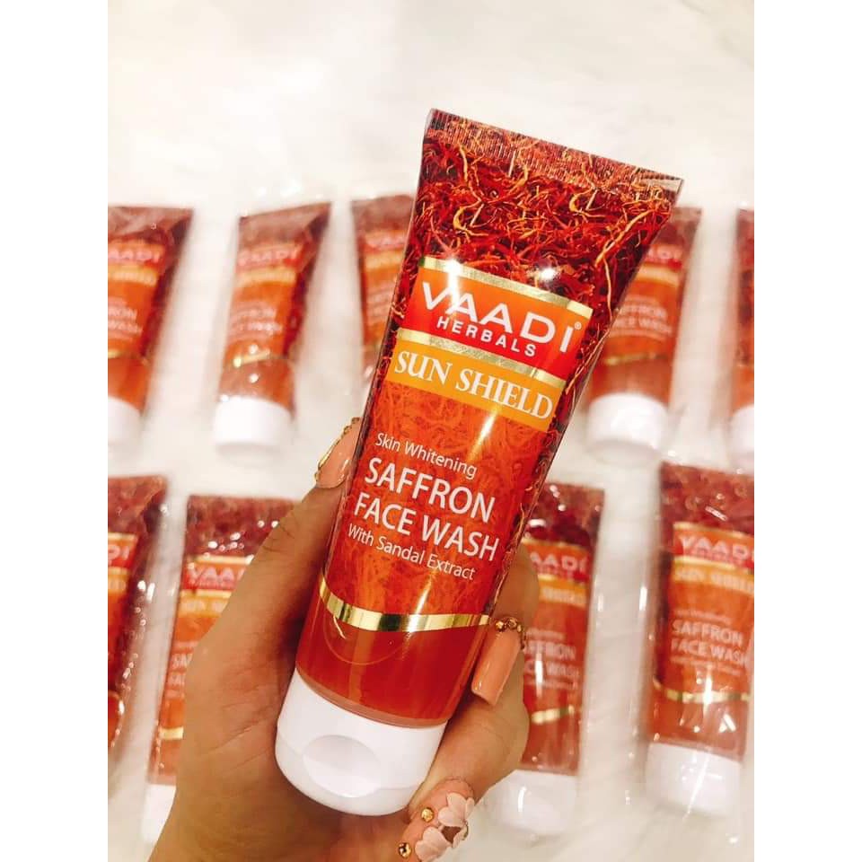 Sữa rửa mặt giảm  mụn ít tạo bọt tinh chất nhụy hoa nghệ tây Saffron Face Wash Vaadi 60ml