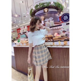 Áo phông hươu mix chân váy kẻ