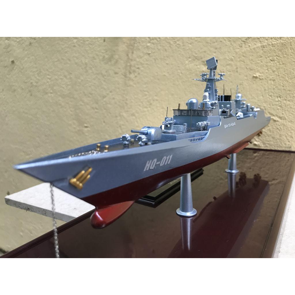 Mô hình Tàu khu trục Đinh Tiên Hoàng 1:400