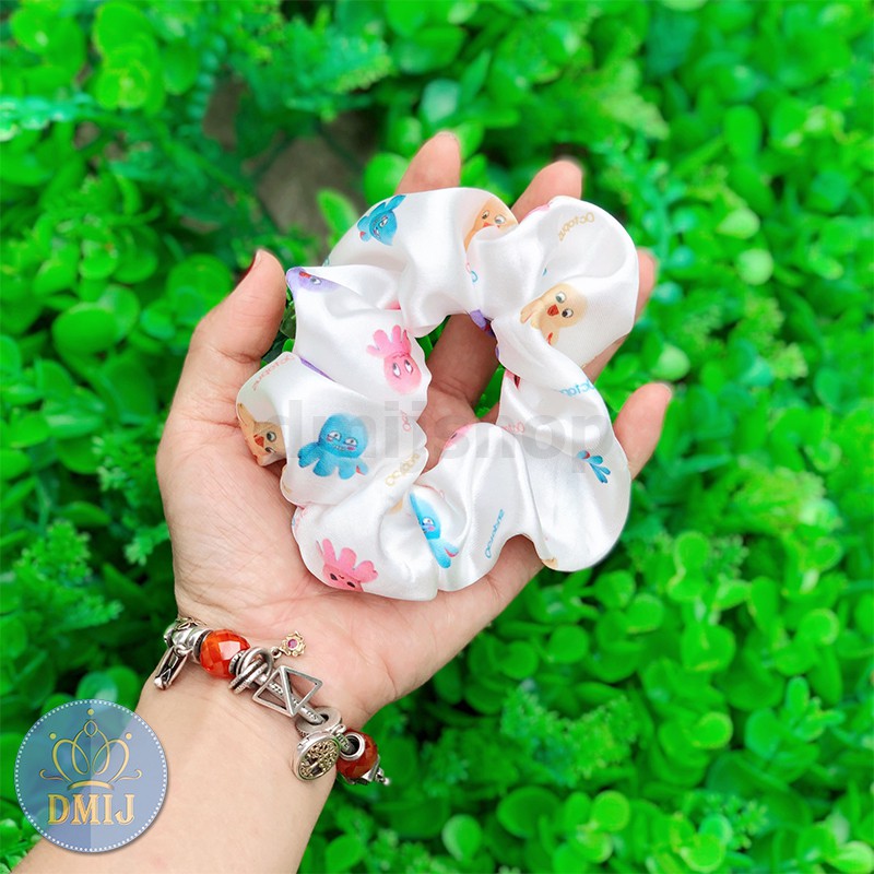 [Mã FAMARAL2 giảm 10K đơn 50K]Cột Tóc Vải Scrunchies Họa Tiết Bò Sữa Nhiều Mẫu Đáng Yêu