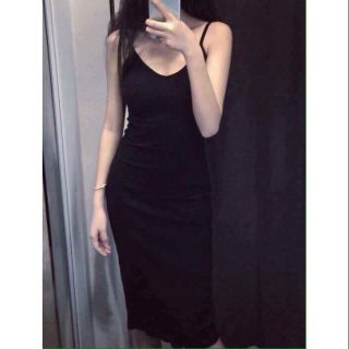 [Rẻ vô địch] Đầm body hai dây cổ tim xẻ tà