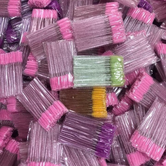 Chải mi kim tuyến