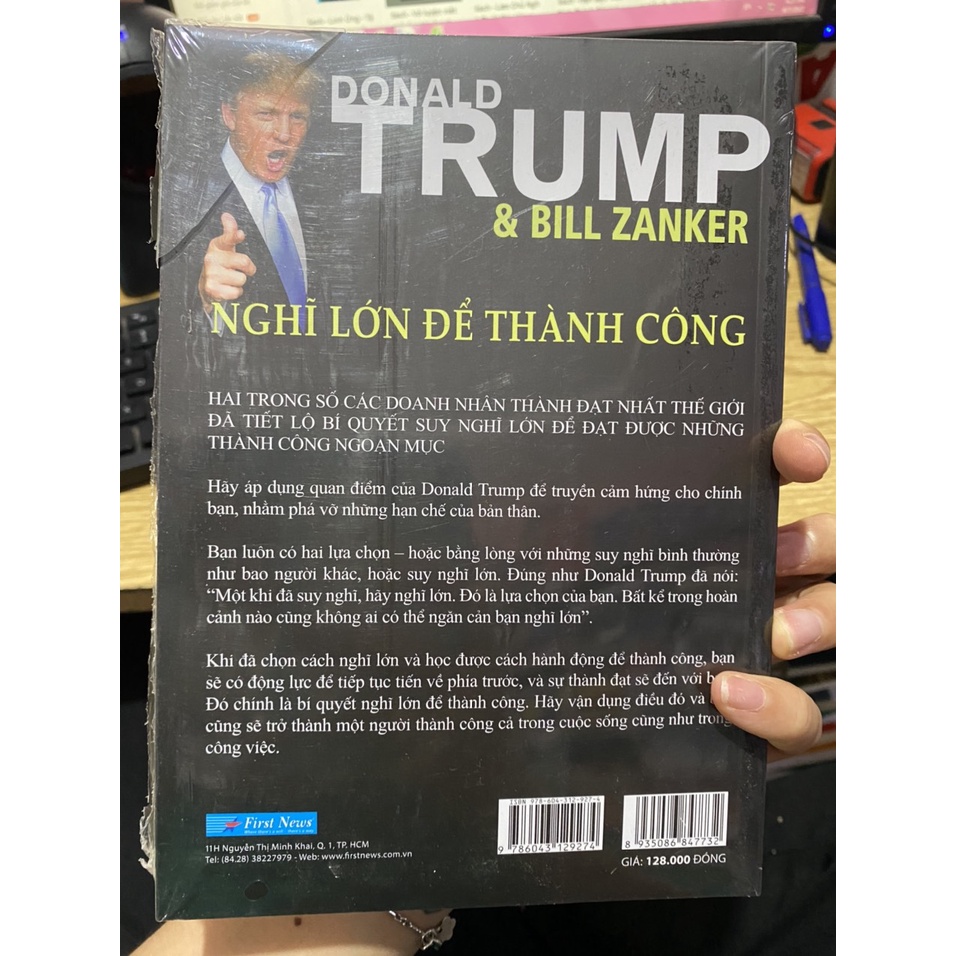 Sách - Nghĩ Lớn Để Thành Công - Tặng kèm bookmark ( First News )