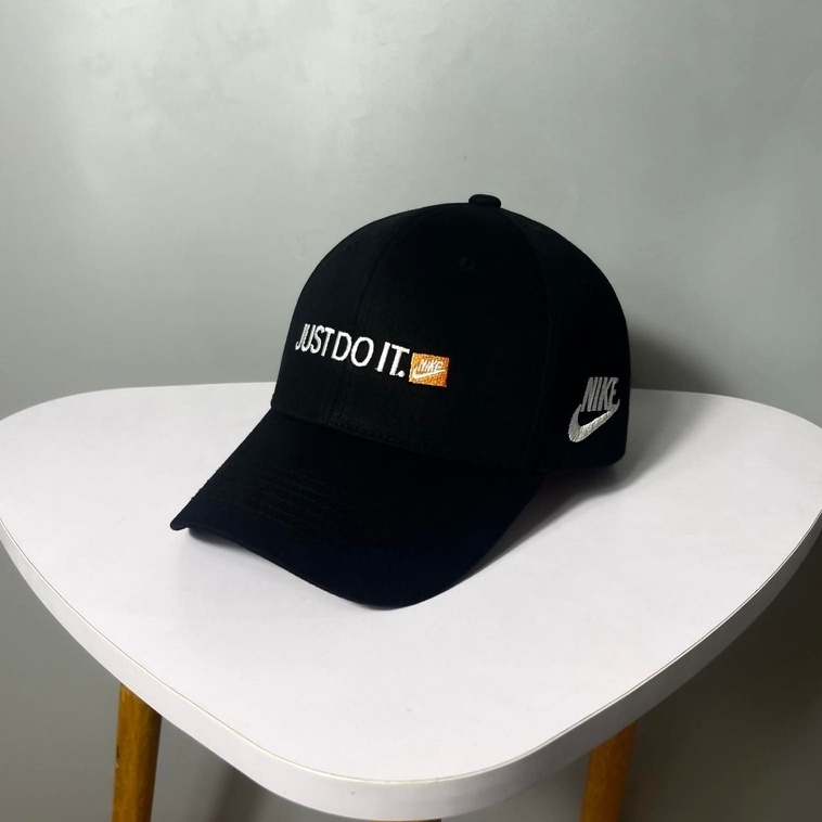 Mũ lưỡi trai JUST DO IT màu đen logo thêu chỉ đen cá tính dành cho cả nam và nữ full hộp để làm quà tặng