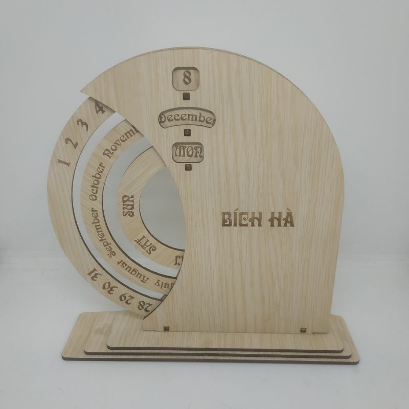 Lịch Gỗ Vạn Niên-Khắc tên tặng miễn phí