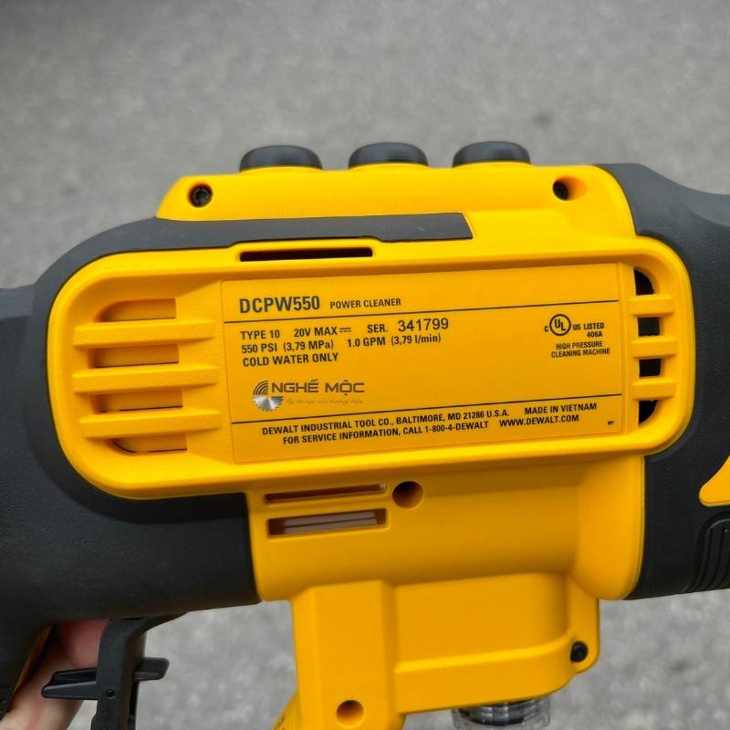 Máy rửa xe dùng pin 20V Dewalt DCPW550B