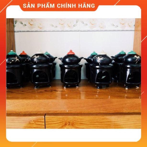 - Đèn đốt nến xông tinh dầu hình ấm trà Bát Tràng