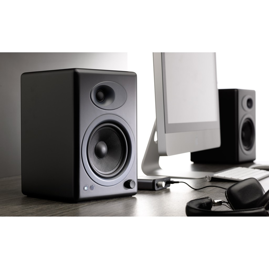 Loa Bookshelf AudioEngine A5+  , 2 màu trắng đen .