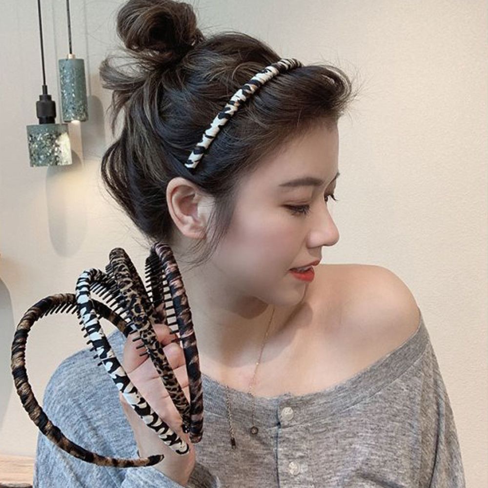 Băng Đô Rửa Mặt Chống Trượt Họa Tiết Da Báo Phong Cách Hàn Quốc Thanh Lịch Cho Nữ