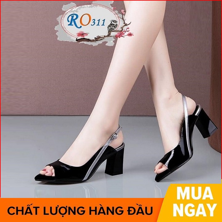 Giày sandal nữ cao gót 7 phân hai màu đen trắng hàng hiệu rosata ro311