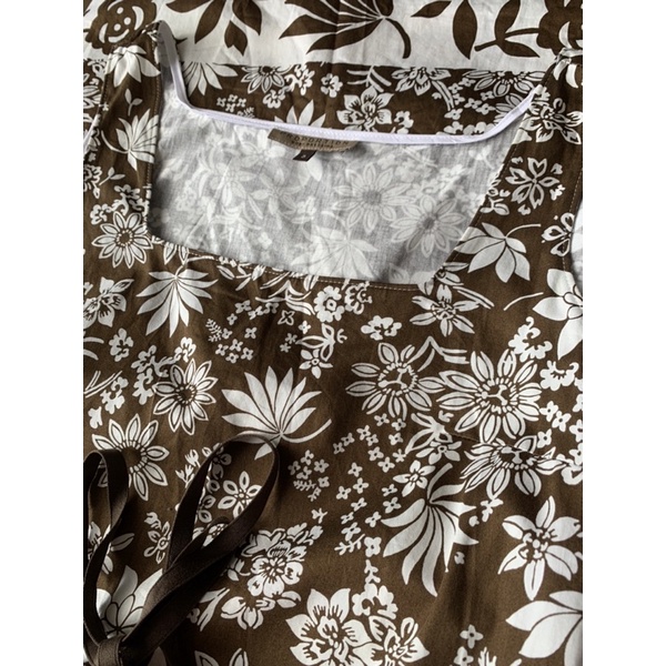 2hand Wind's Clothes 🍂 Váy xô Nhật vạt chéo dây eo hoạ tiết hoa nâu viền trắng