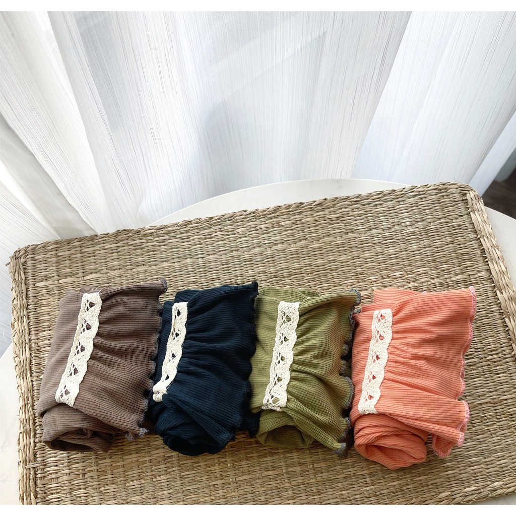 Set 4 quần legging ren gấu bé gái