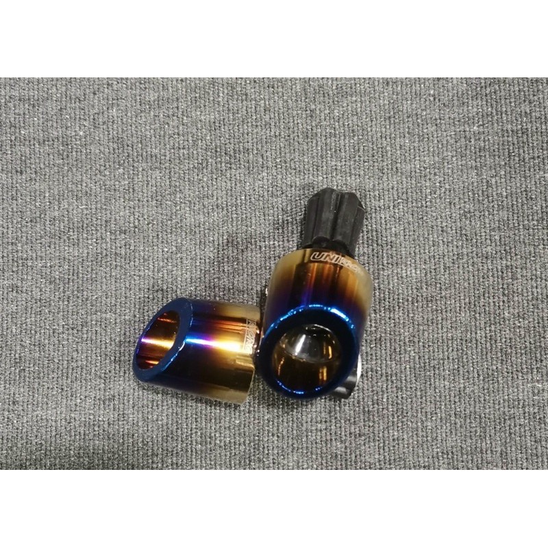 Gù Tay Lái Kiểu Xéo Lỗ Titan 2 Màu Cho Các Dòng Xe Máy