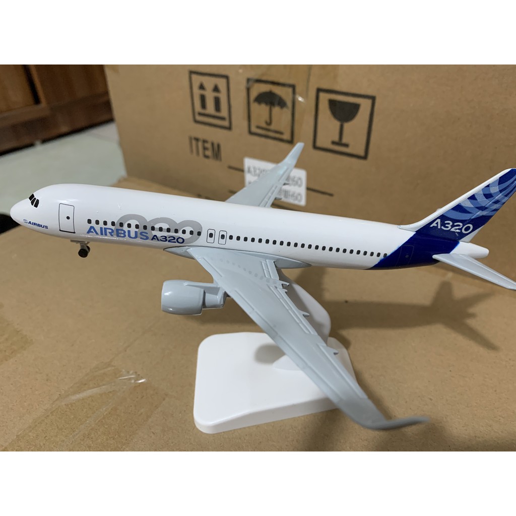 Mô hình máy bay A320 20cm có bánh xe