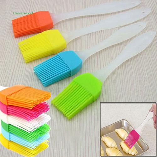 Cọ silicon phết dầu ăn tiện lợi
