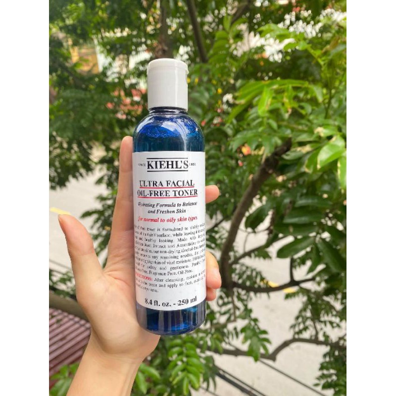 Nước hoa hồng kiehls Oil free cho da hỗn hợp, da dầu