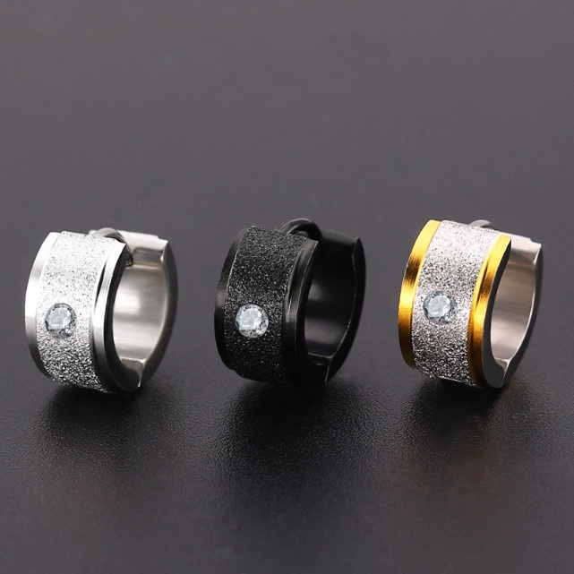 Bông Tai Nam Nữ Unisex Bản To Có Chạm Cát Titan Ko Đen TT 4152 - 1 Cặp