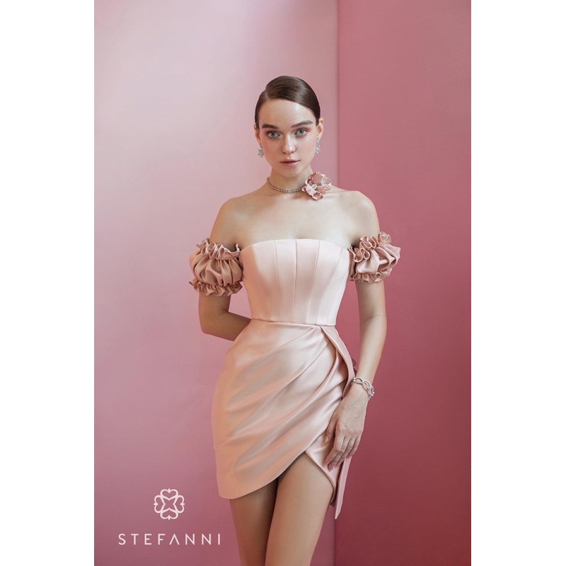 Vòng cổ hoa stefanni