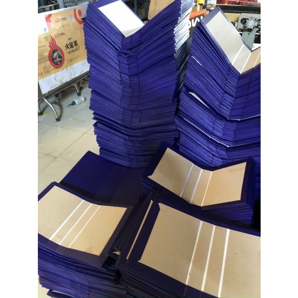 Phôi lịch để bàn