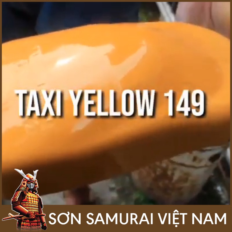 Chai sơn xịt Samurai 149 màu Vàng taxi