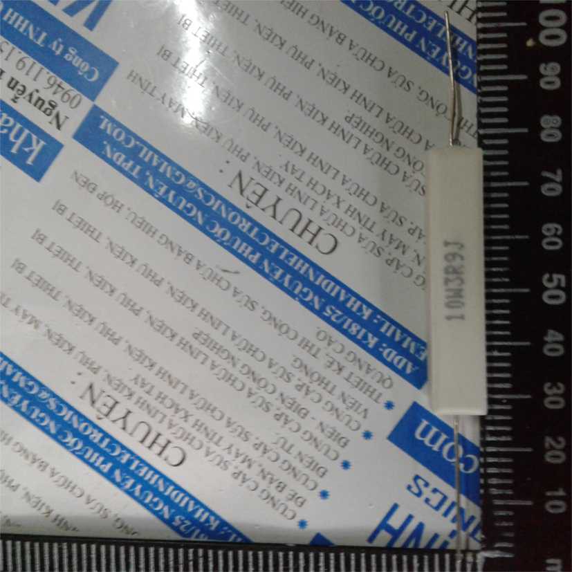 điện trở 10W, 3.9Ω (5 con) kde0345