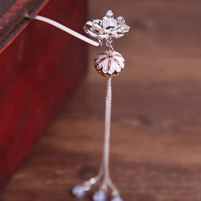 Trâm đèn lồng bạc