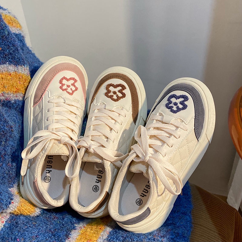 Giày Thể Thao Nữ Họa Tiết Hoa Thời Trang