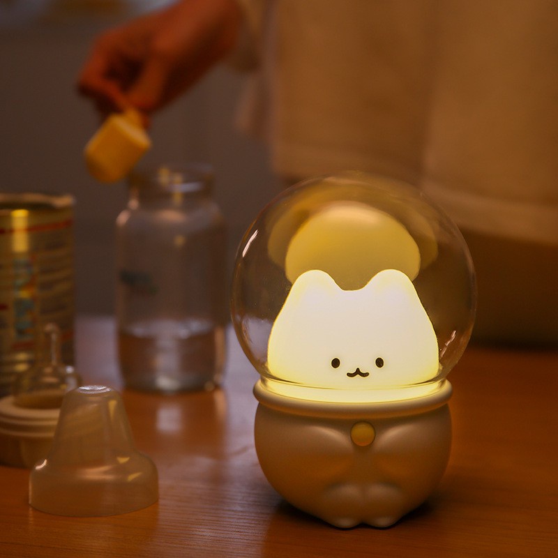 Đèn ngủ Decor silicon Gà Mập Chân Mèo Con Thỏ Con Phi Hành Gia Thú Cưng ngồi trên đĩa bay