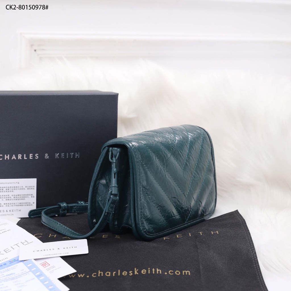 Túi Đeo Chéo Bằng Da Charles and Keith Qulited CK280150978