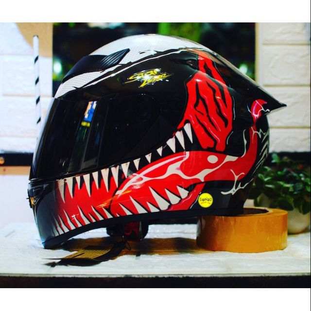 Mũ bảo hiểm Fullface Royalm138b lên tem Venom V1 đỏ