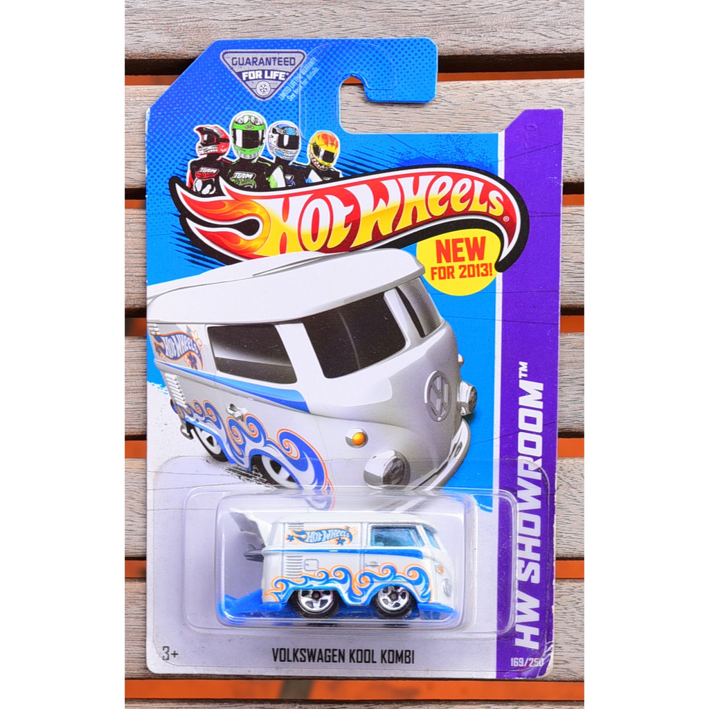 Xe mô hình tỉ lệ 1:64 Hot Wheels Volkswagen Kool Kombi 169/250 Hw Showroom ( nhiều trắng )