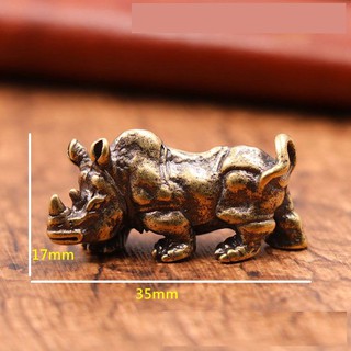 Móc khóa hình tê giác, chất liệu đồng