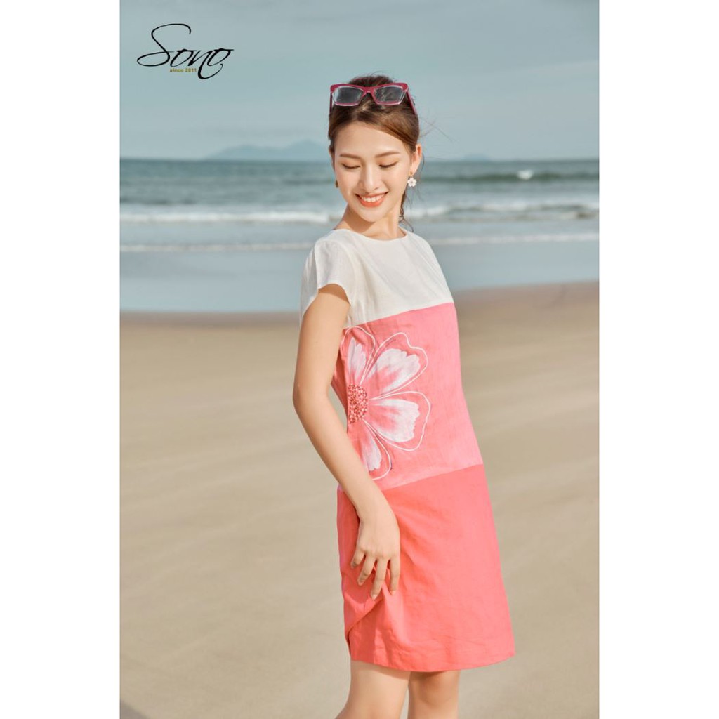 SONO - Đầm Chất Liệu Linen Phối 3 Màu Vẽ Tay Hàng Thiết Kế Đơn Giản Form Suông, Giấu Bụng