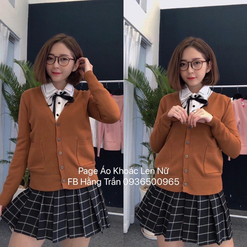 Áo khoác len cổ tim cúc gỗ hai túi.