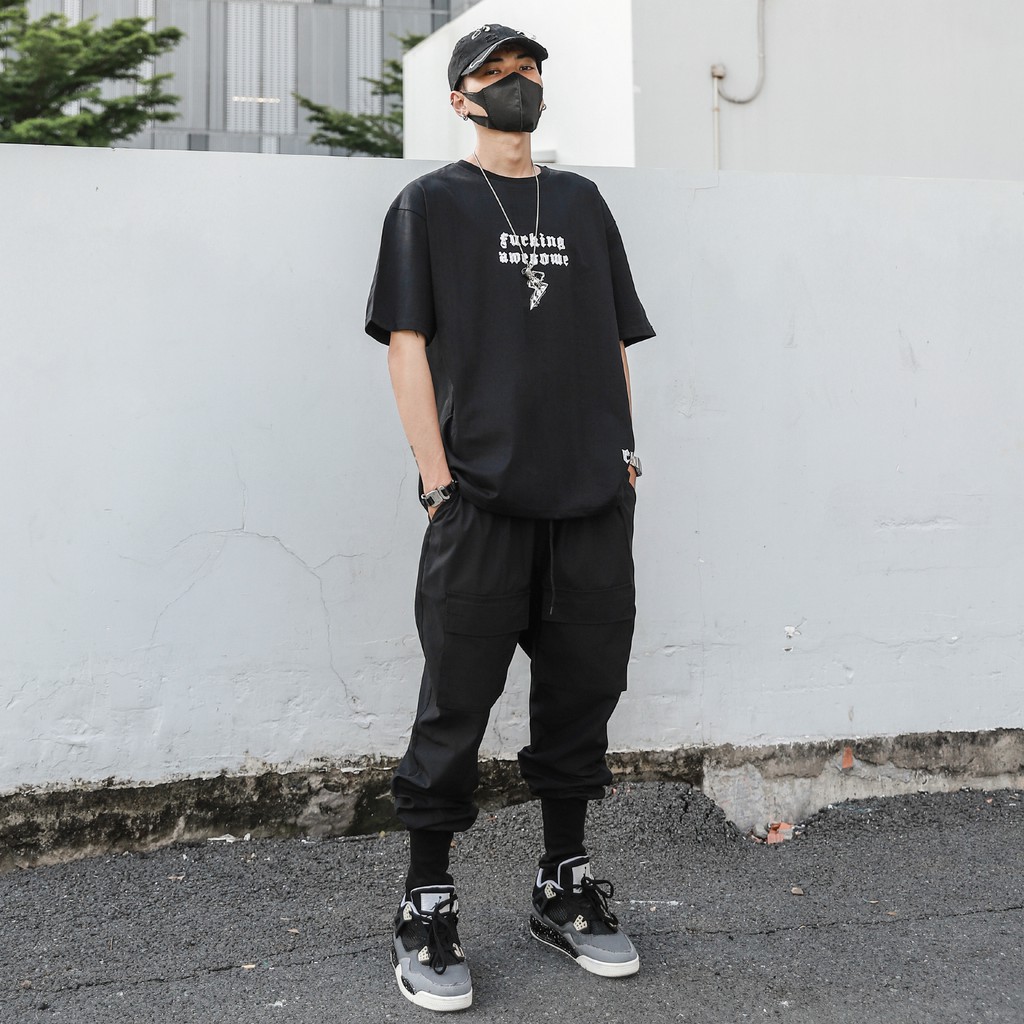 Quần Jogger Màu Đen Chất Liệu Polyester Vải Dù Có Bo Dài Lưng Thun Hai túi Hộp Hai Bên