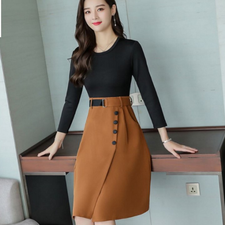 Chân váy chữ A phối nút sang trọng | BigBuy360 - bigbuy360.vn