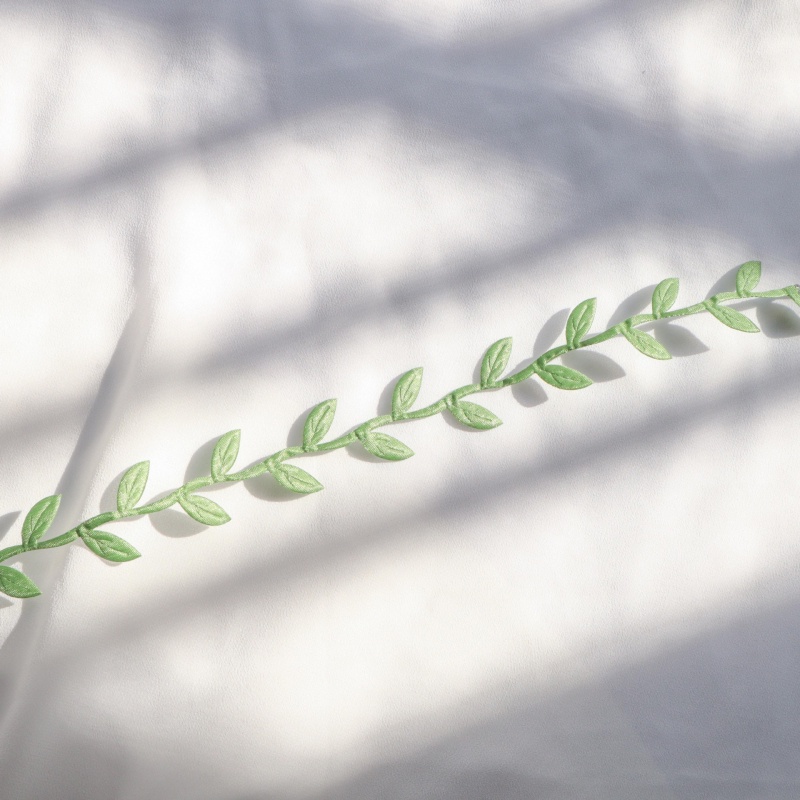 Vòng Cổ choker Hình Lá Nho Màu Xanh Lá Thời Trang Xuân Hè