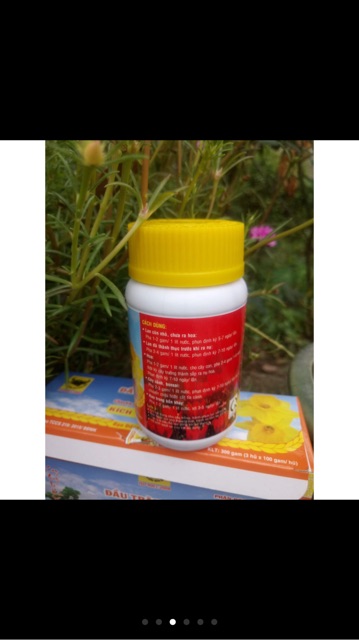 Phân bón lá đầu trâu 701- kích thích ra hoa- Lọ 100 gam