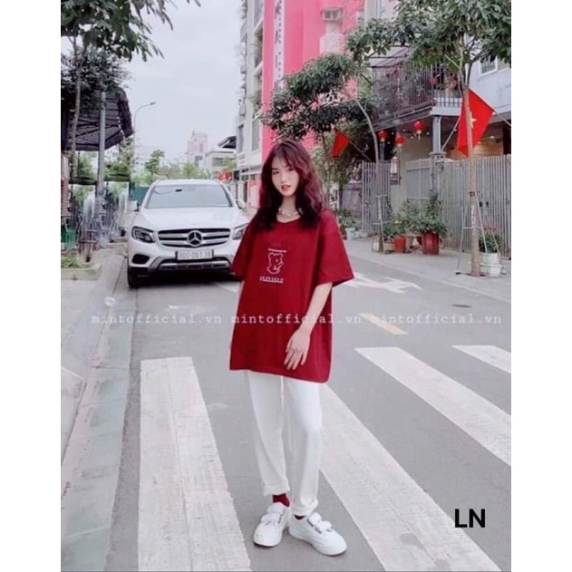 Bộ gấu áo đỏ và quần kaki trắng LN12