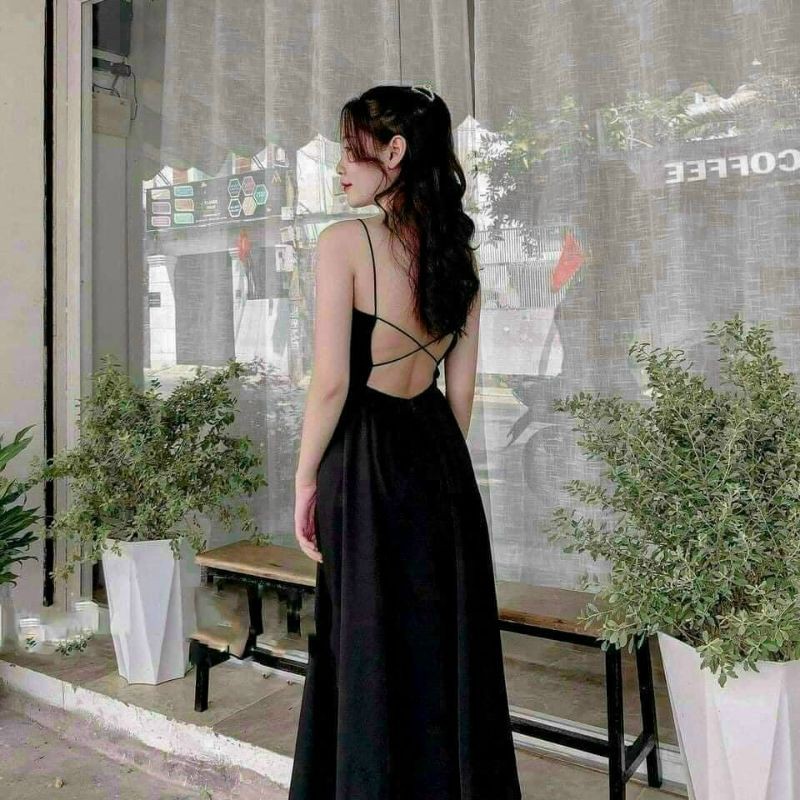 ĐẦM MAXI ĐEN 2 DÂY SEXY HỞ LƯNG DÂY ĐAN CHÉO TÙNG XOÈ