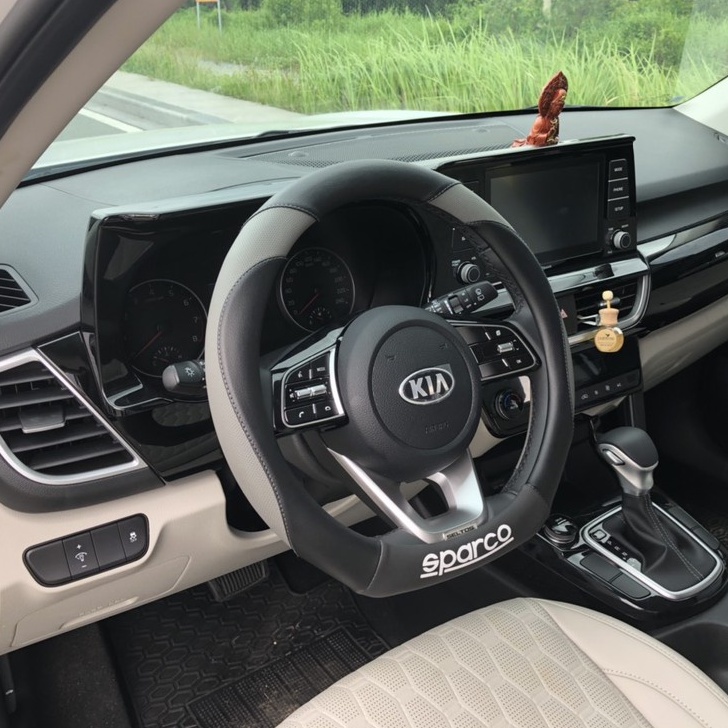 Bọc vô lăng dcut cho Kia Seltos, kia Sonet,Vfe34, VF8, Suzuki Etriga, suzuki XL7,nissan almera, MG, territory, kick