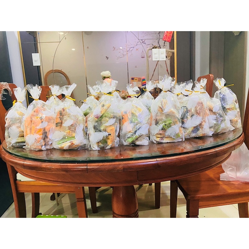mix kẹo hạt nougat và bánh bông tuyết gói 200g