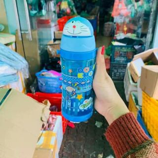 Bình nước cho bé đi học 550ml
siêu cute