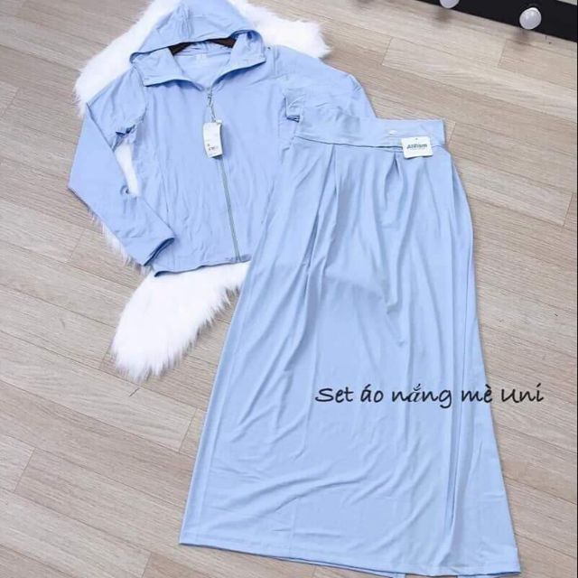 Áo chống nắng và chân váy chống nắng lớp