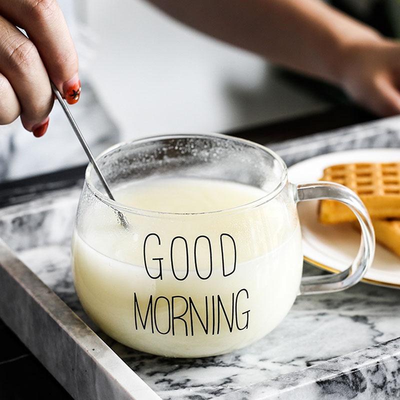 Cốc thủy tinh chịu nhiệt 350ml có nắp tròn in chữ thiết kế đơn giản