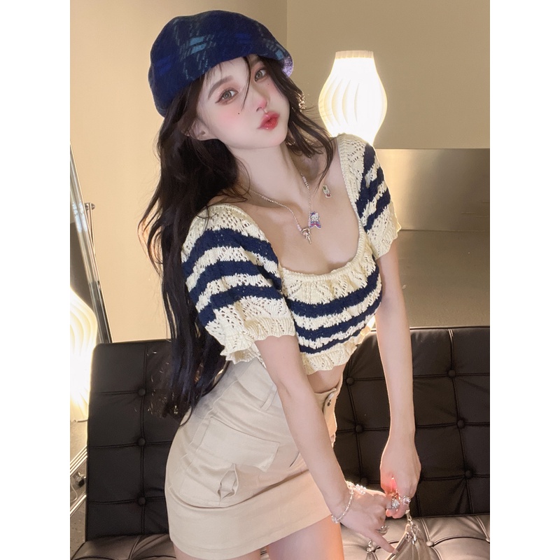 Áo Thun Nữ Ngắn Tay Cổ Tròn Sọc Ngang Thời Trang Hàn