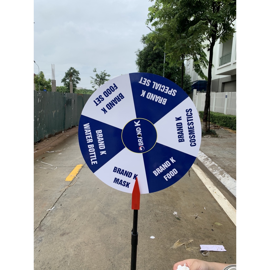 Vòng quay trúng thưởng hot kiểu dáng mới, vòng quay may mắn nhiều màu sắc