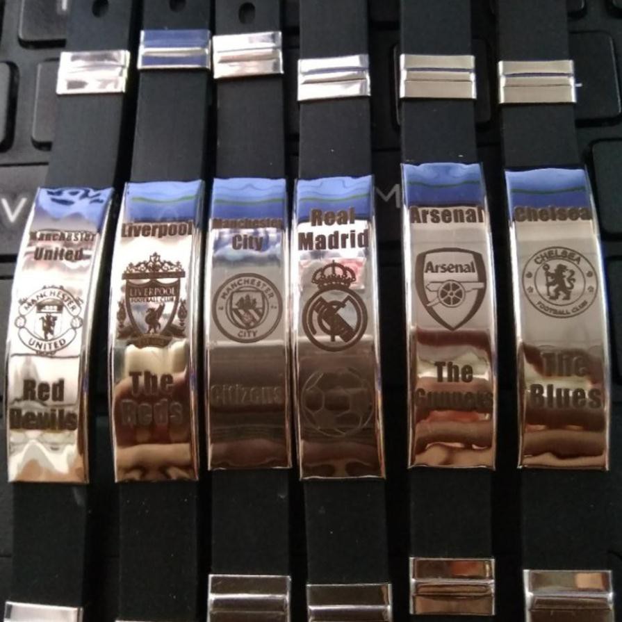 Vòng tay mặt inox các clb bóng đá Manchester united Chelsea Araenal, real Madrid, barcelona
